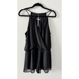 By & By Black Sleeveless Chiffon Romper Women’s Large – Keyhole Back